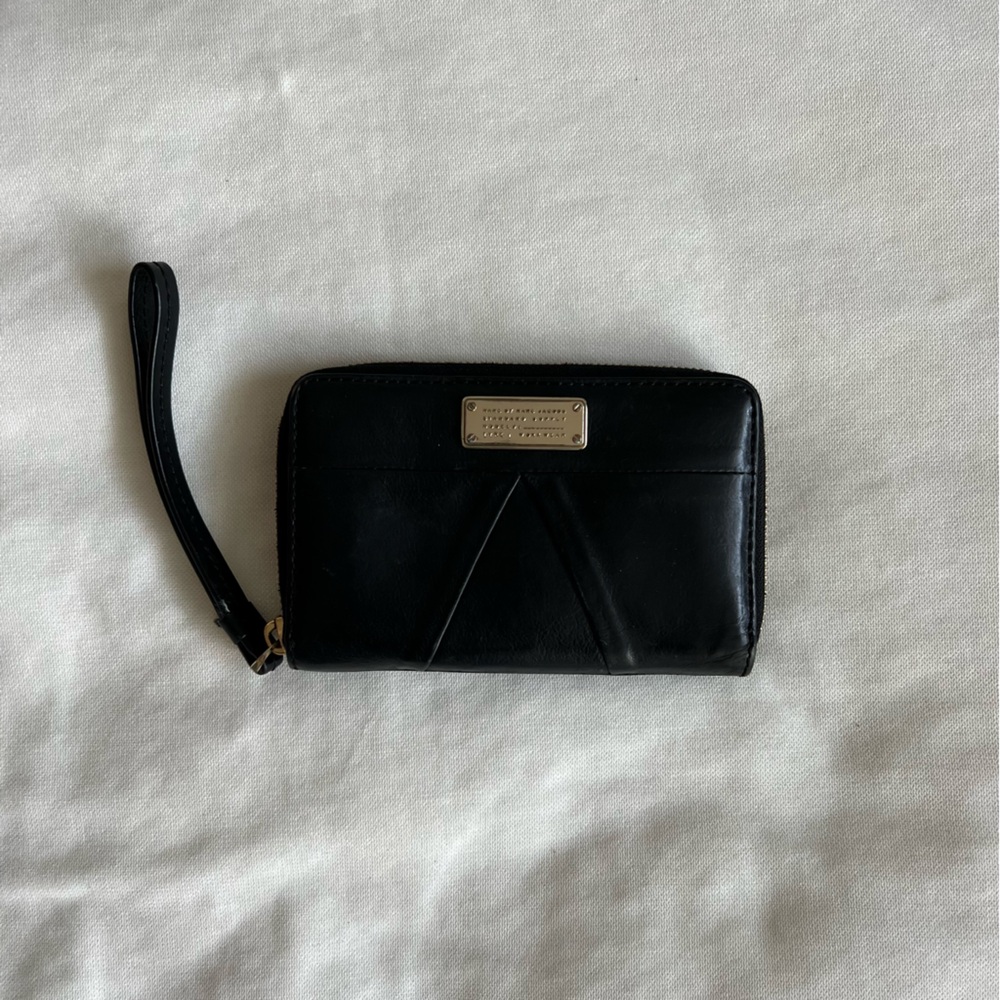 Marc Jacobs Black Wristlet Clutch